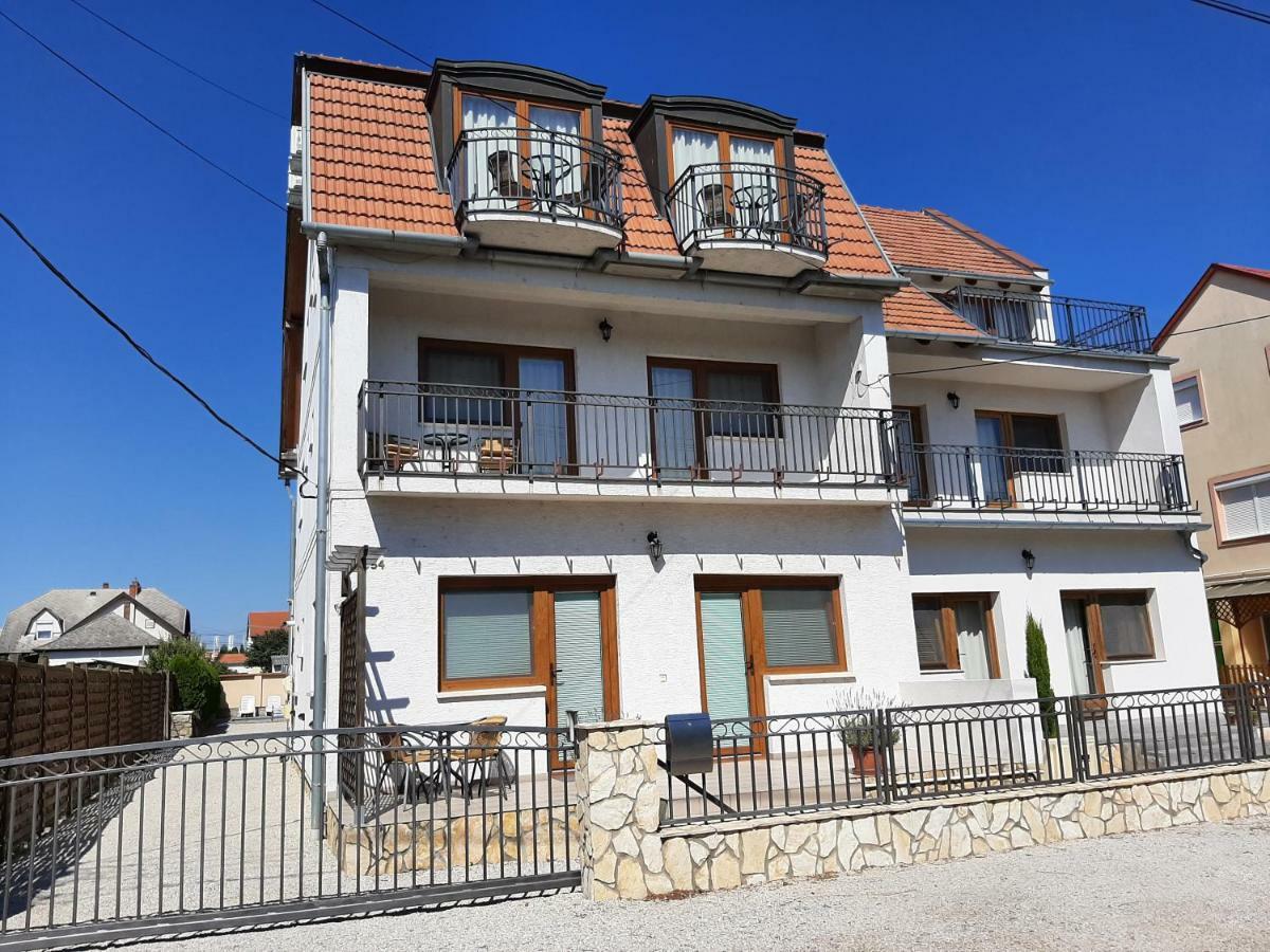 Família Apartmanház Keszthely Exteriér fotografie