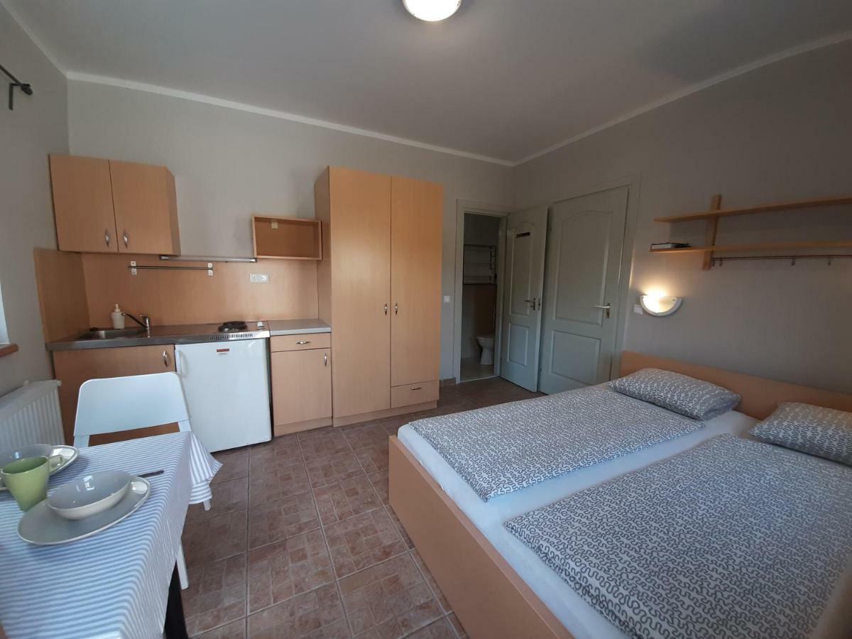 Família Apartmanház Keszthely Exteriér fotografie