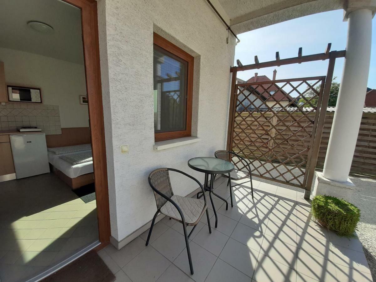Família Apartmanház Keszthely Exteriér fotografie