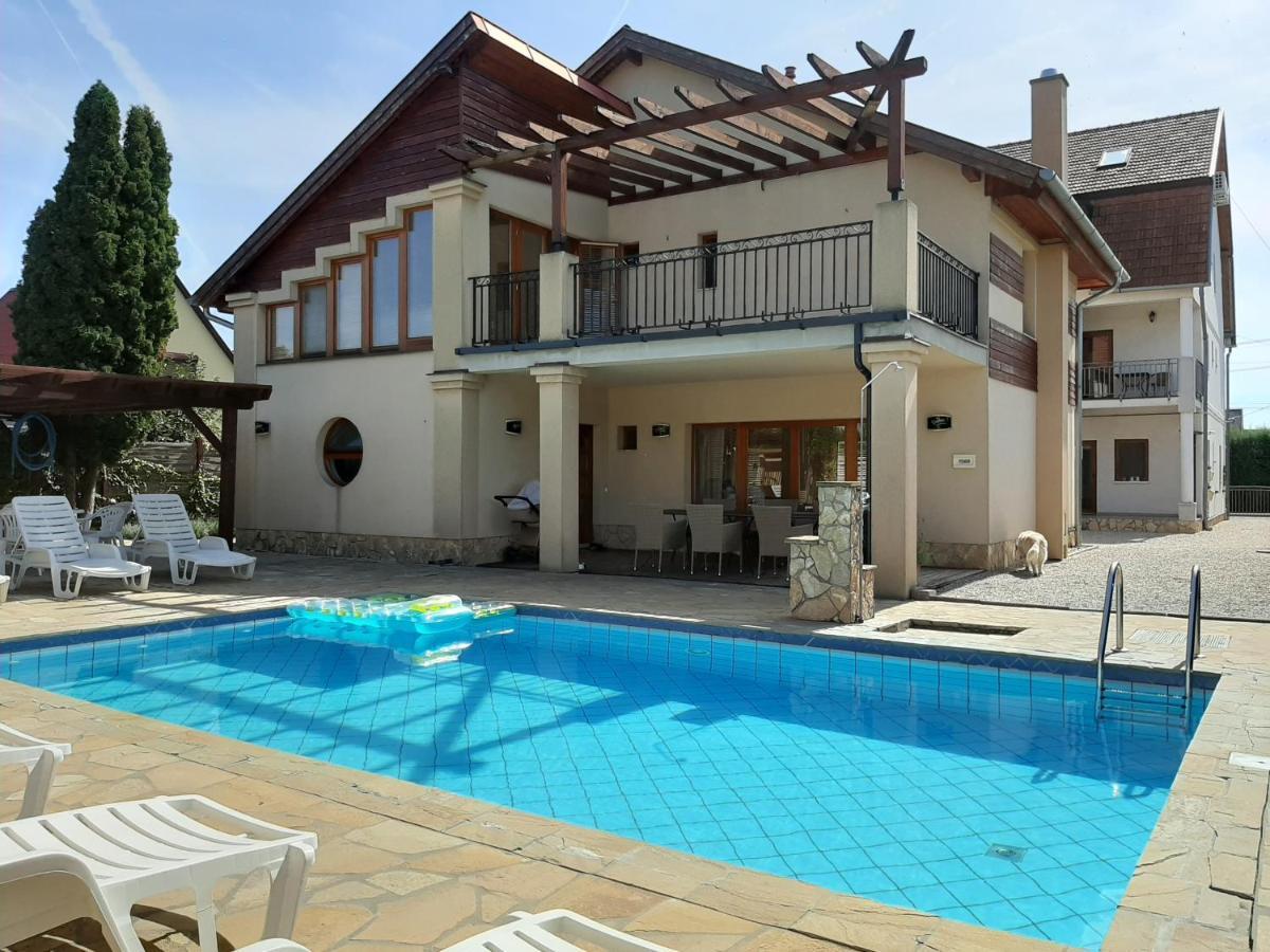 Família Apartmanház Keszthely Exteriér fotografie